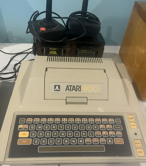Atari 400 with joysticks