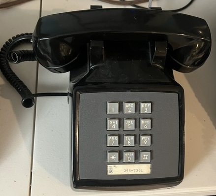 Western Electric 2500 Touch-Tone desk telephone