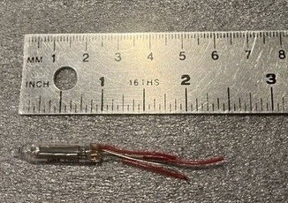 Raytheon 6977 / DM160 subminiature indicator tube